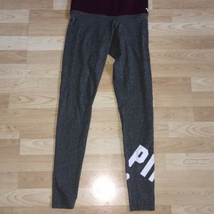 gray leggings (pink brand)!